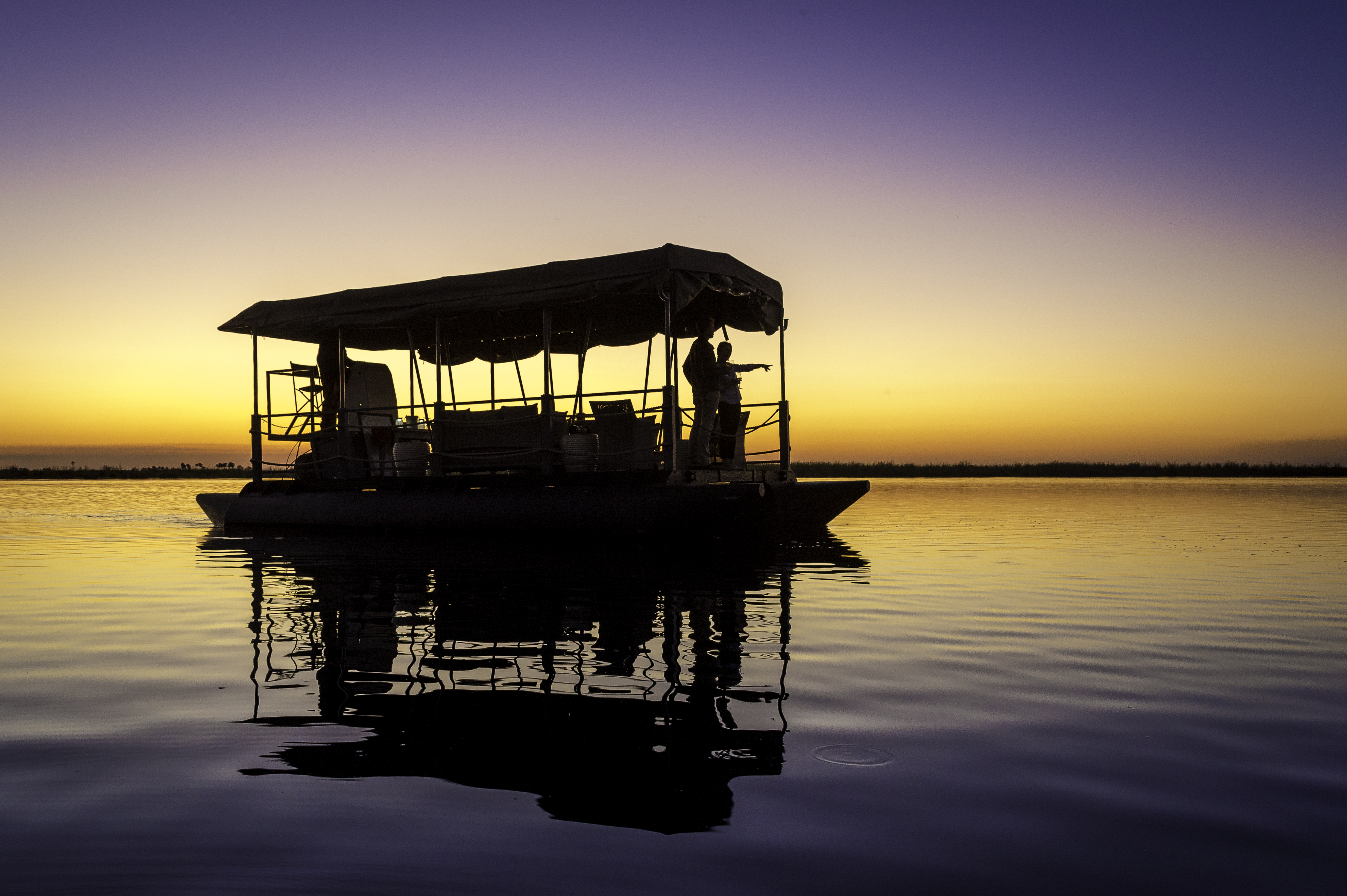Duma-Tau-Lodge-Botswana-Boat