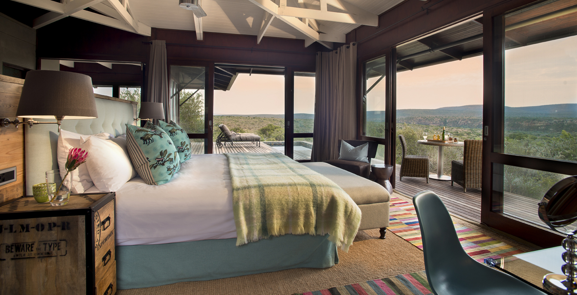 South-Africa-Ecca-Lodge-Bedroom