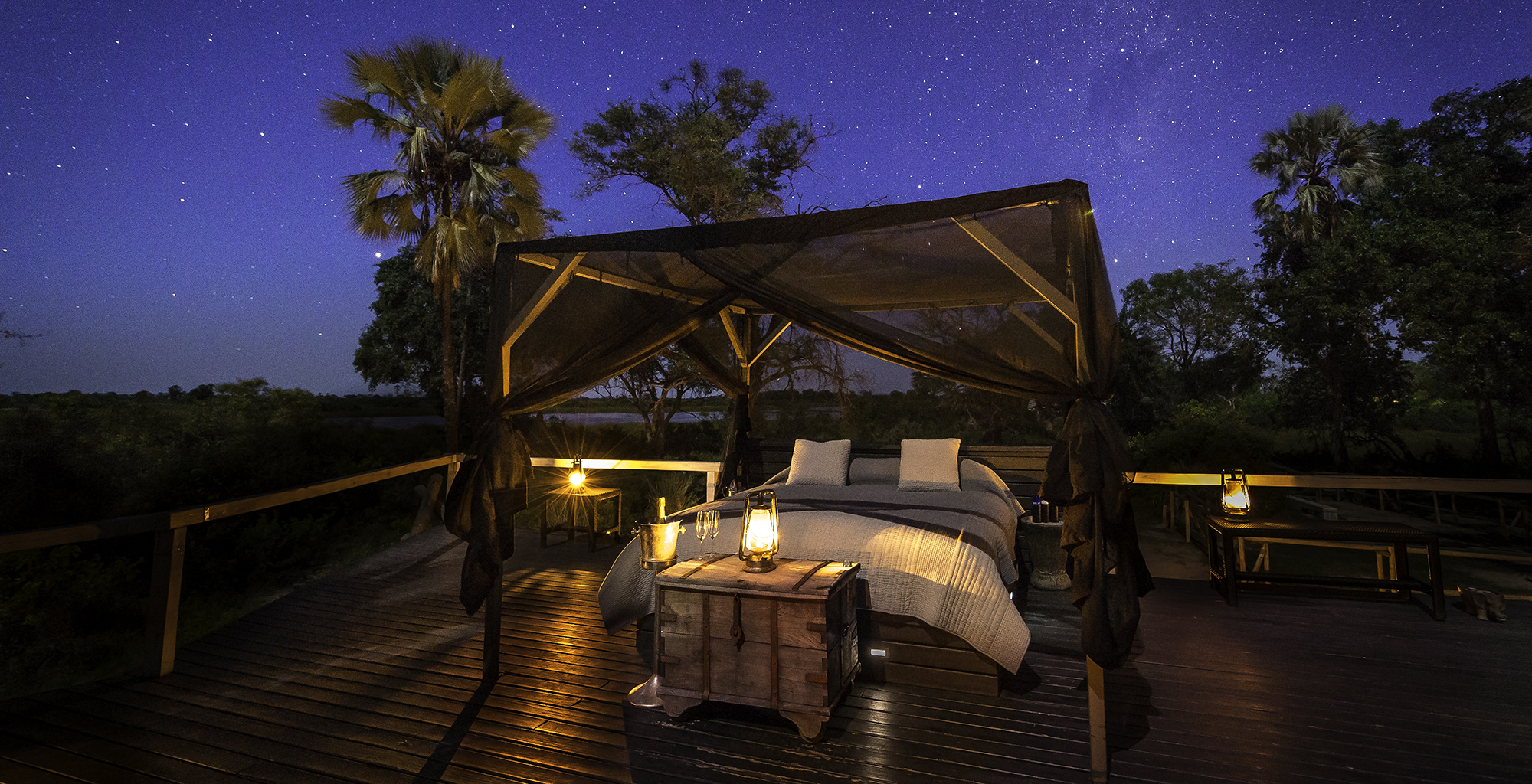 Botswana-Abu-Camp-Outdoor-Bed