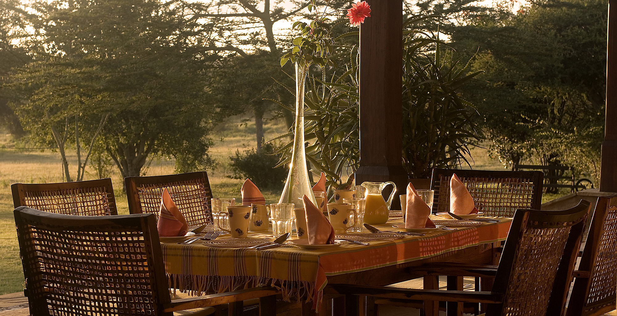 Kenya-Sosian-Game-Lodge-Dining