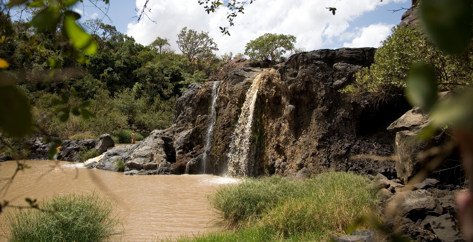 Kenya-Sosian-Game-Lodge-Waterfall