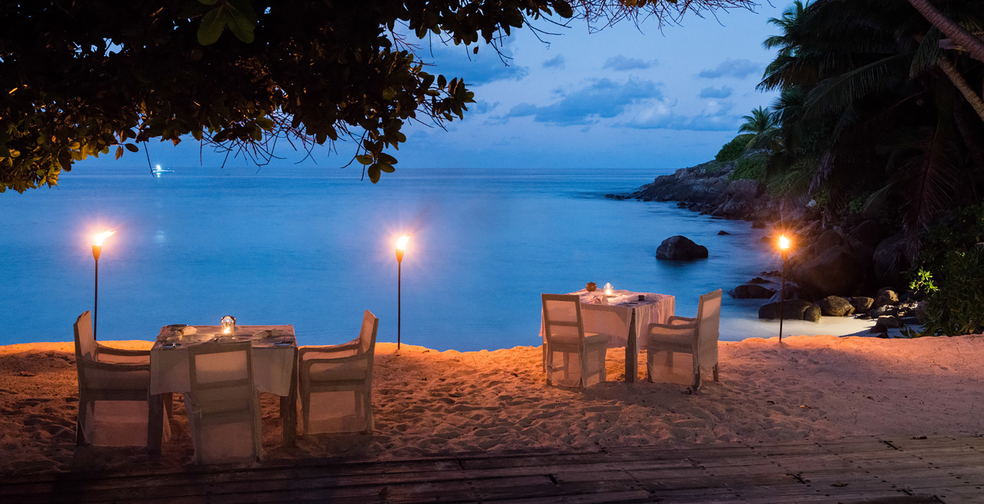 Seychelles-North-Island-Lodge-Beach-Dining