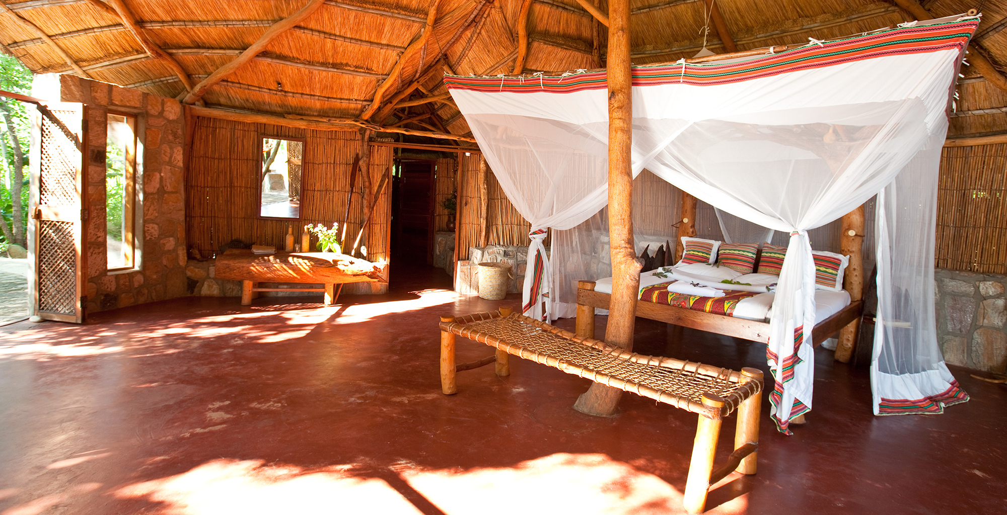 Lake-Malawi-Nkwichi-Lodge-Bedroom