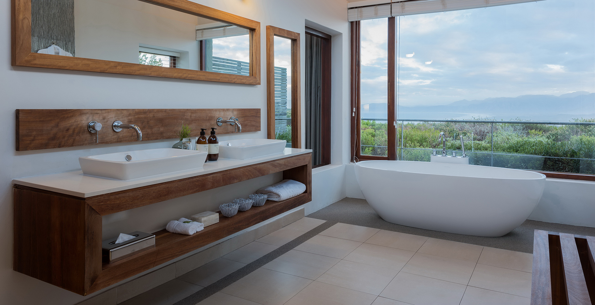 South-Africa-Grootbos-Forest-Lodge-Bathroom