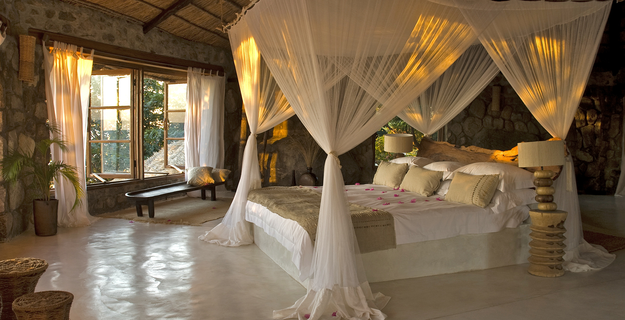 Lake-Malawi-Kaya-Mawa-Lodge-Bedroom