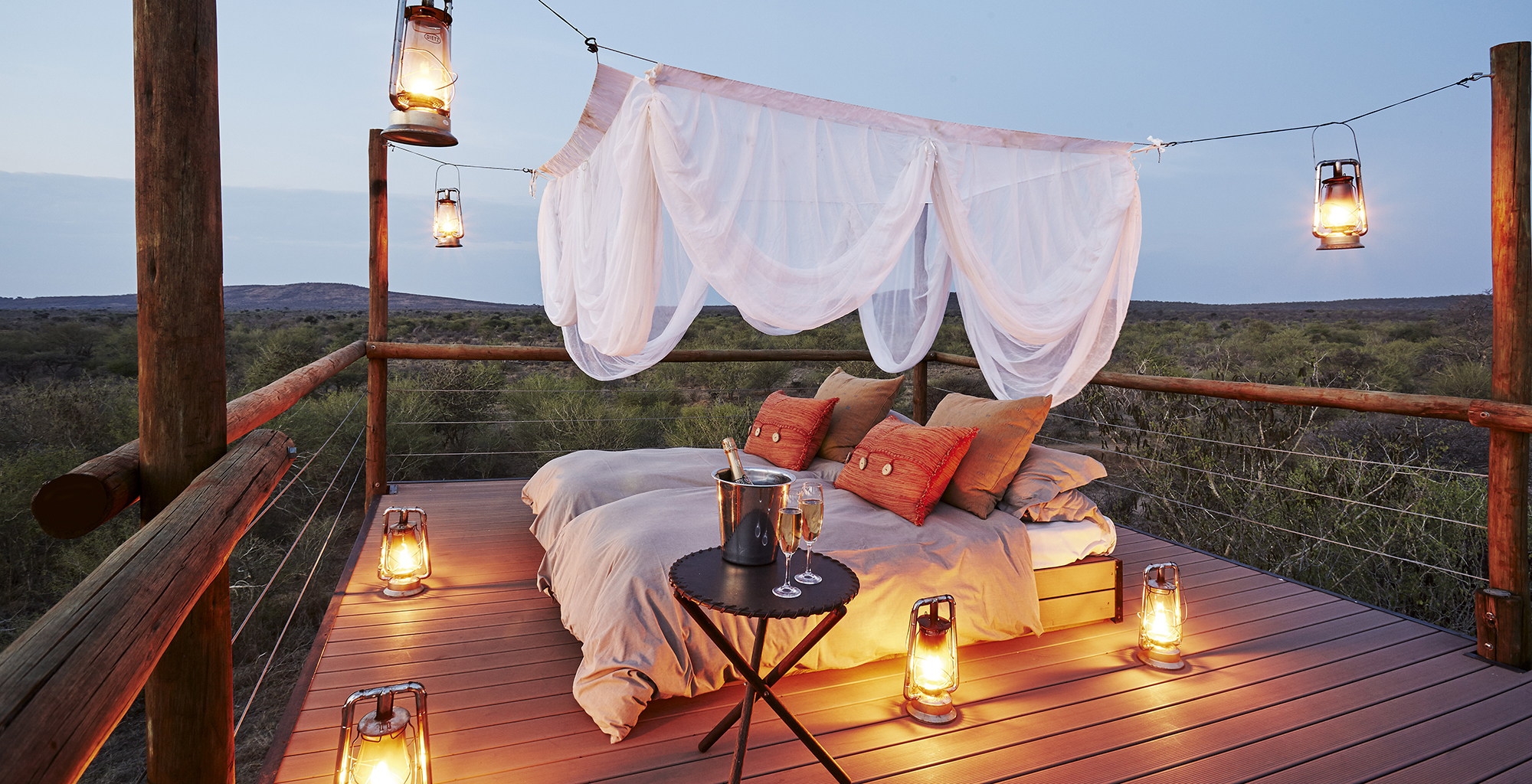 South-Africa-Makanyane-Lodge-Star-Bed