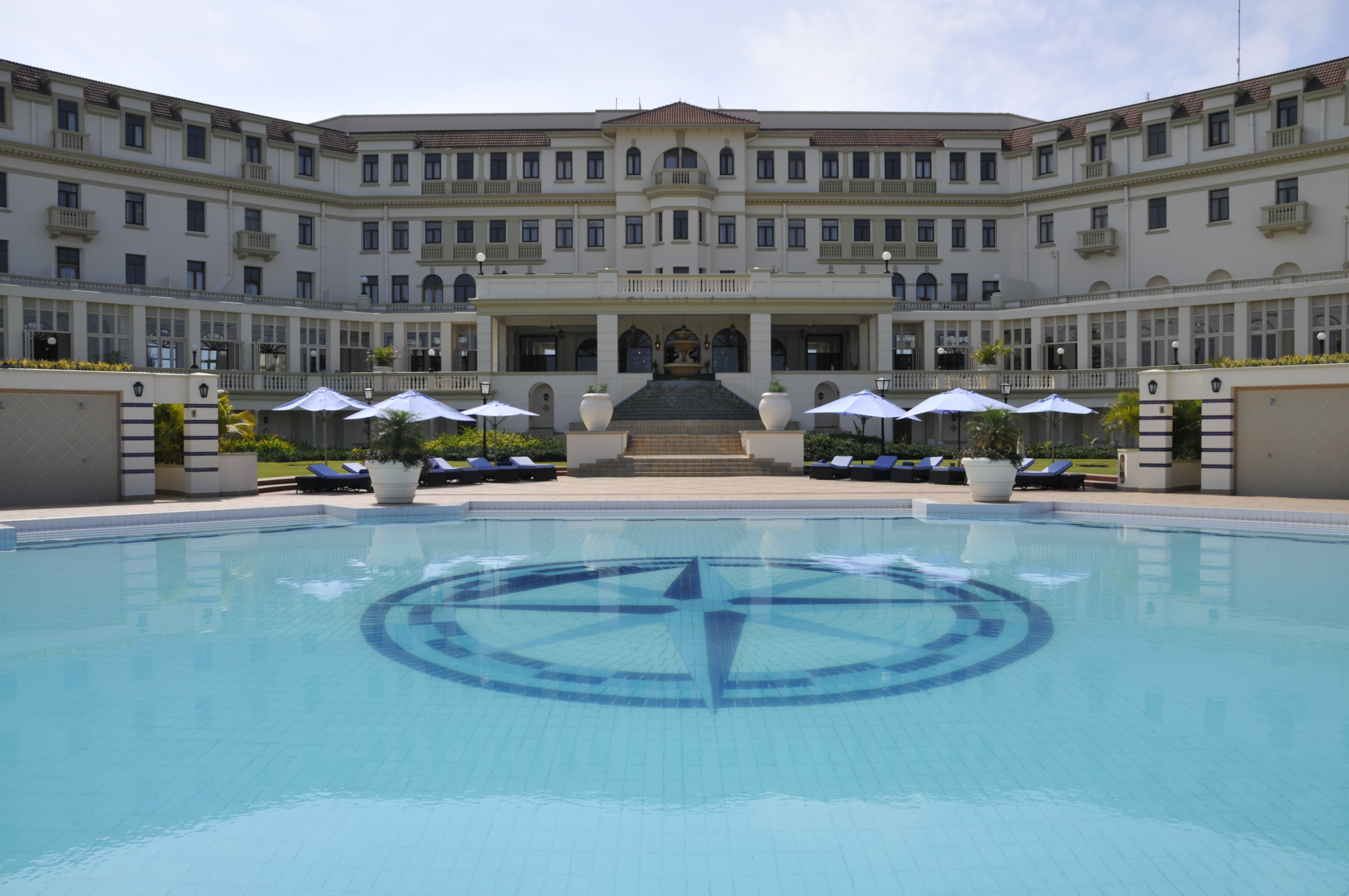 Polana-Serena-Hotel-Mozambique-Pool