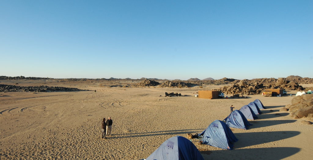 Sudan-Tombos-Wild-Camping-Tent-Back