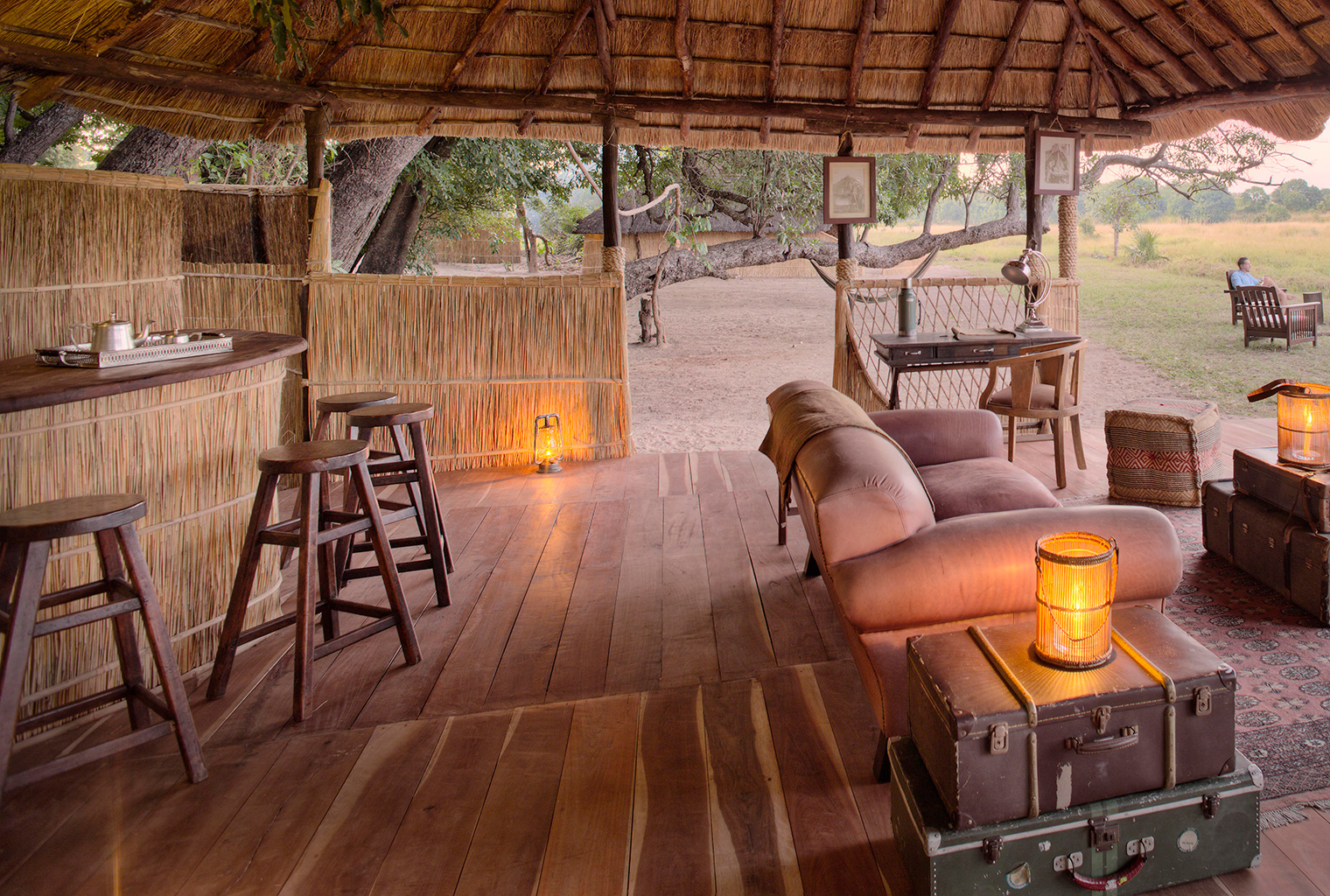Luwi-Zambia-Bar-Lounge