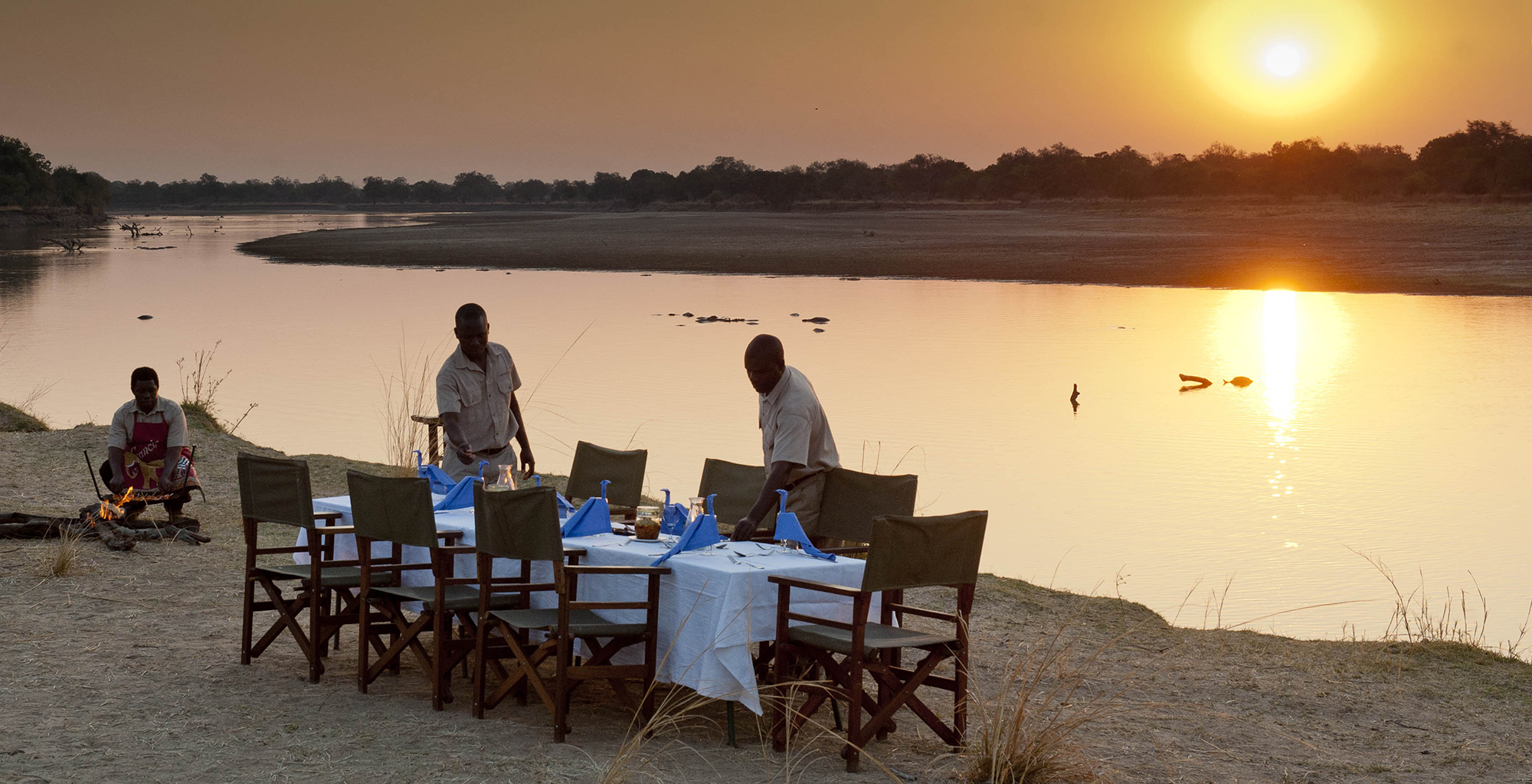 Zambia-Tena-Tena-Outdoor-Dining