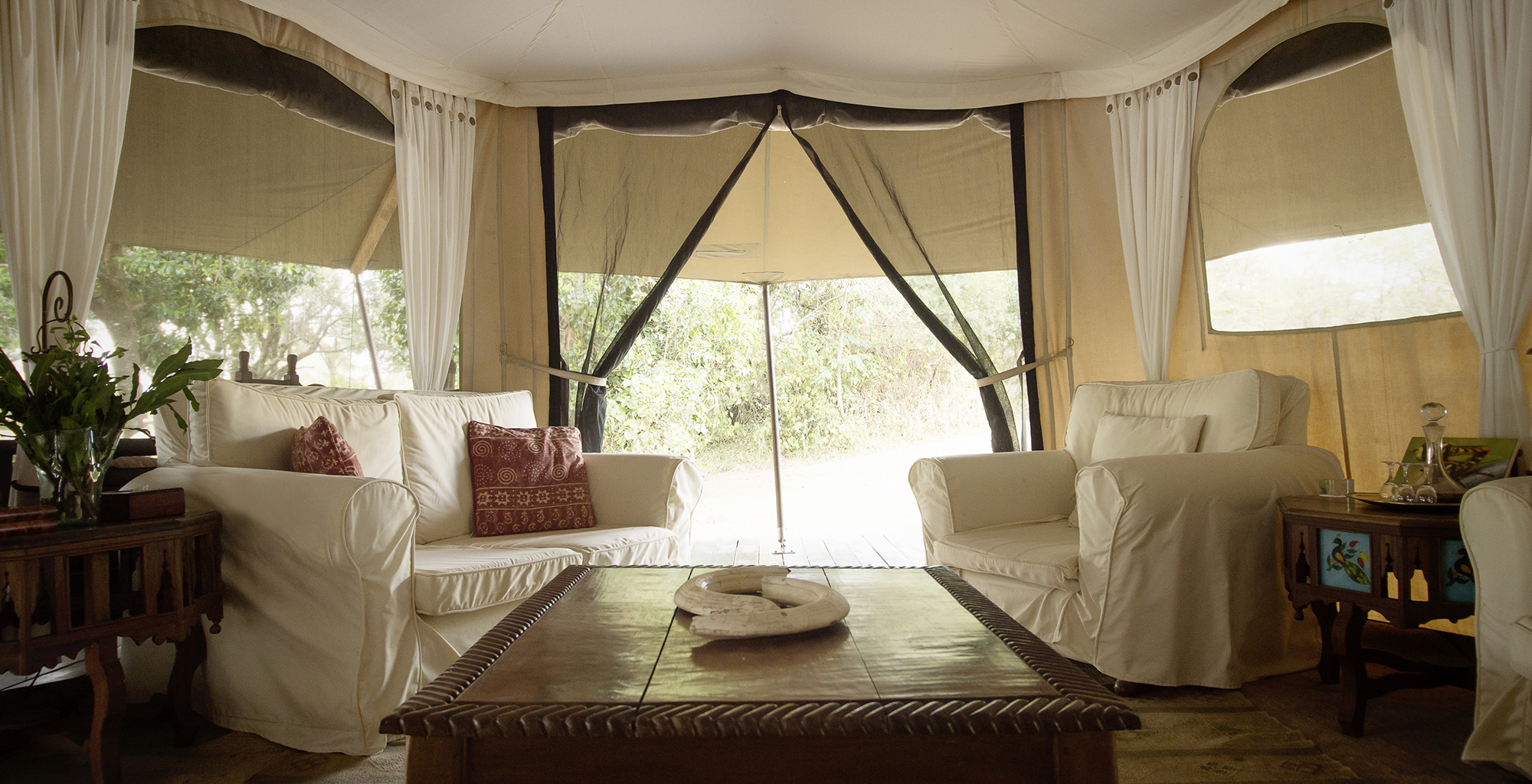 Kenya-Ngare-Serian-Living-Room