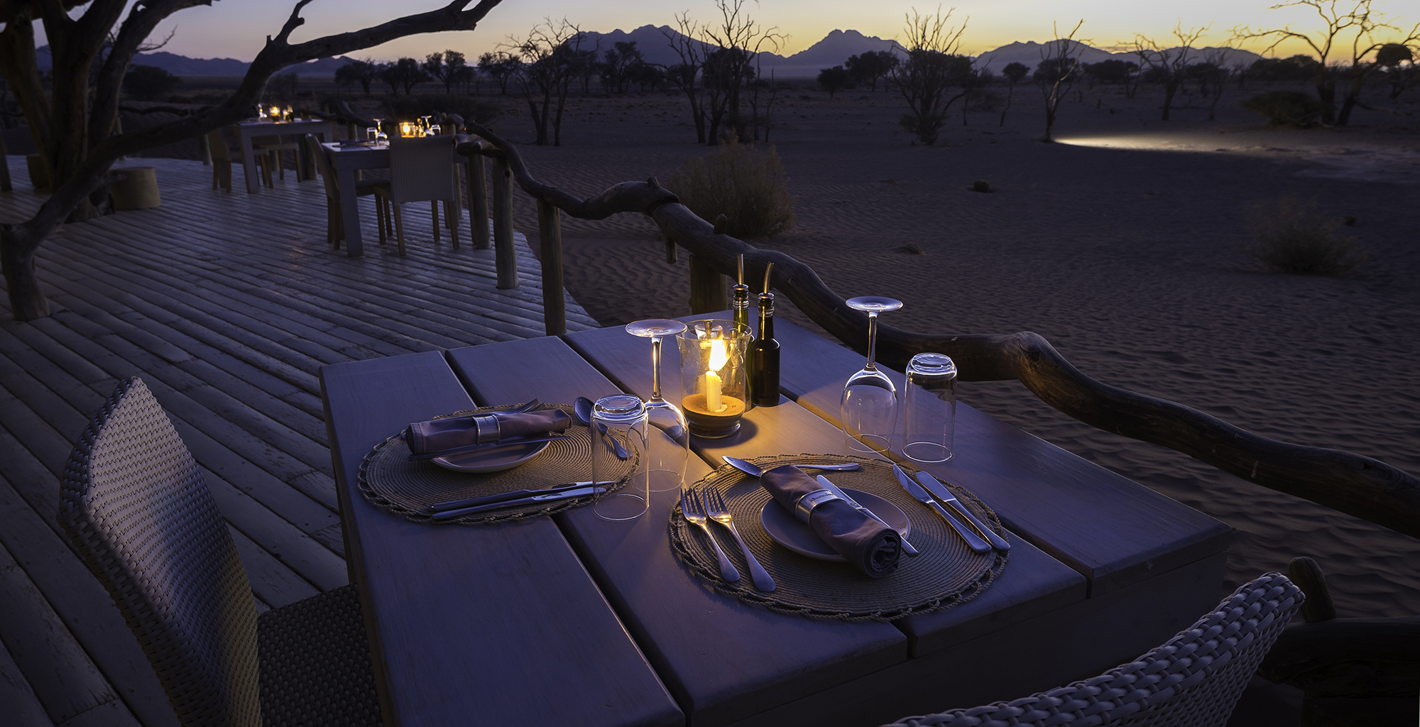 Namibia-Little-Kulala-Lodge-Deck-Dining