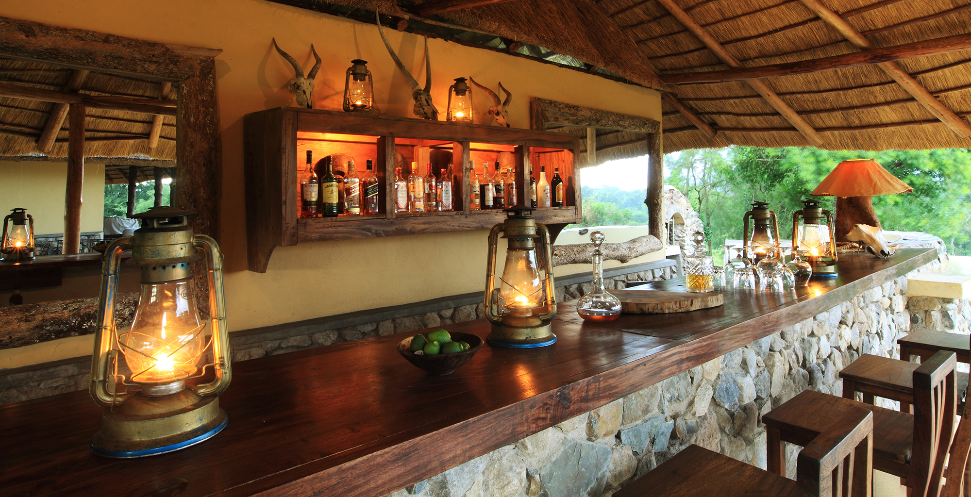 Uganda-Semliki-Lodge-Bar