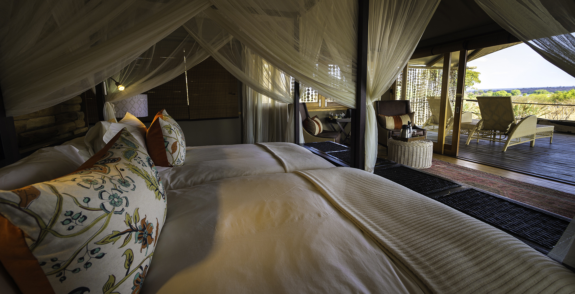 Zambia-Toka-Leya-Bedroom