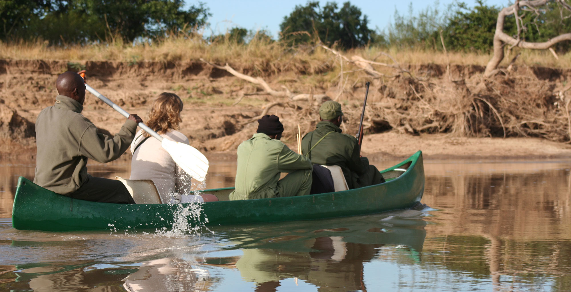 Zambia-Chikoko-Trails-Activity-Canoeing