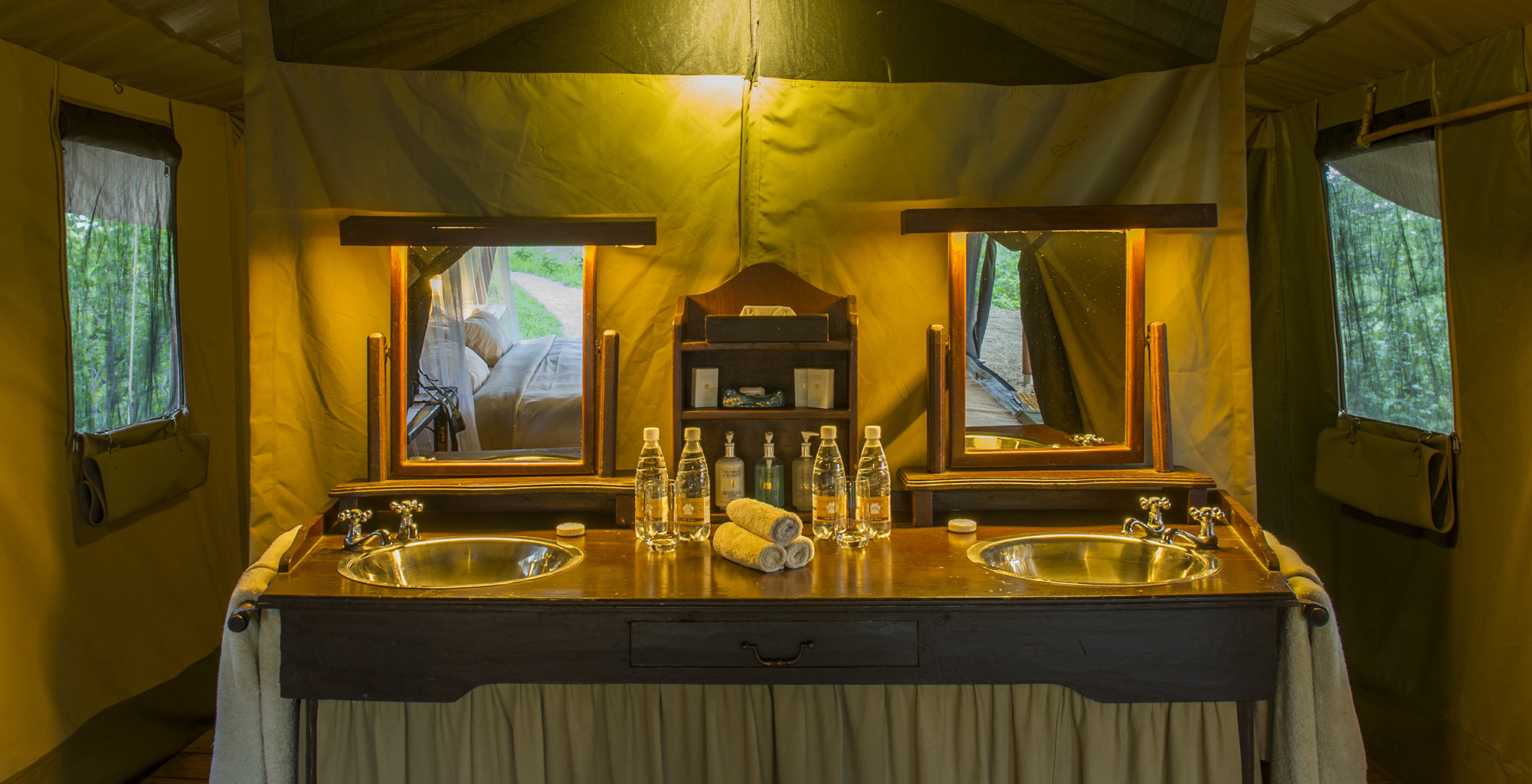 Tanzania-Mwiba-Tented-Camp-Bathroom