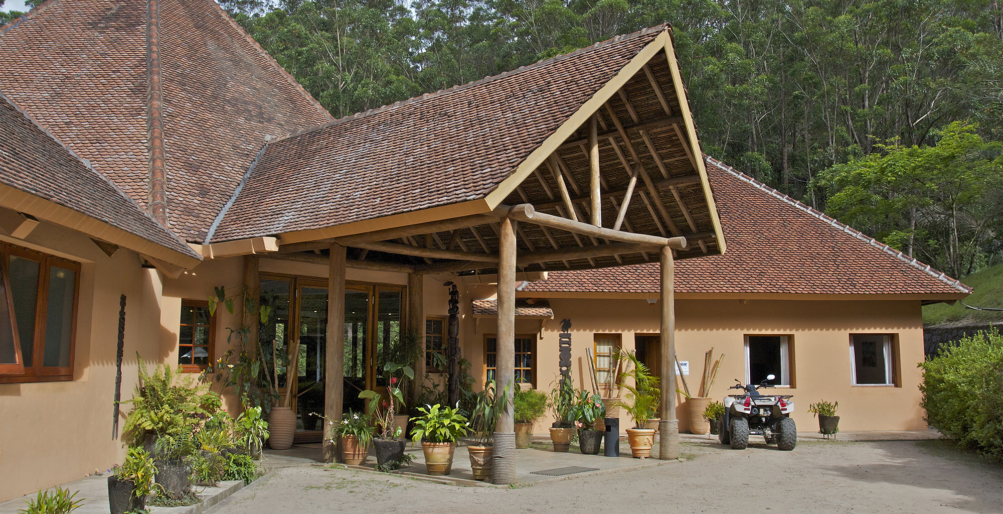 Madagascar-Vakona-Forest-Lodge-Exterior