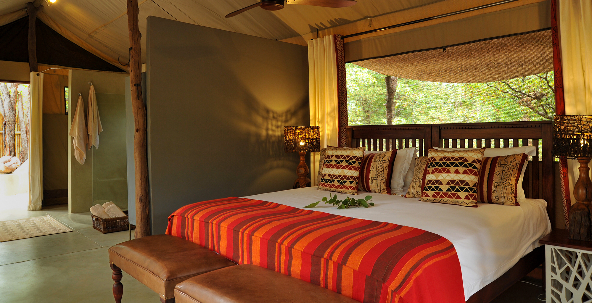 Zimbabwe-Changa-Safari-Camp-Bedroom
