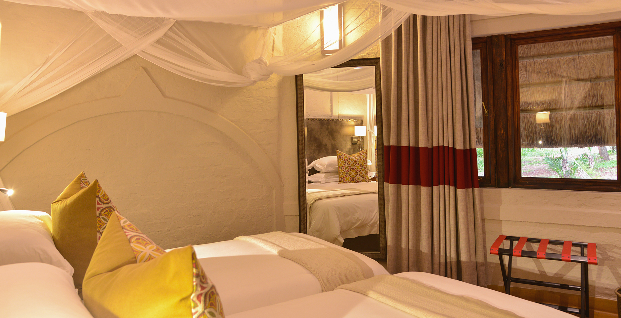 Zimbabwe-Victoria-Falls-Safari-Suite-Twin-Bed