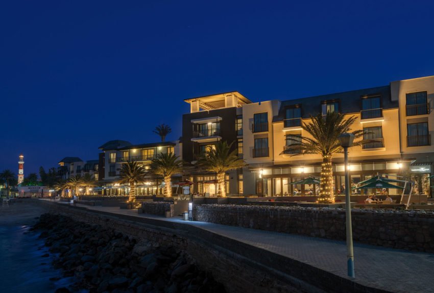 Strand-Swakopmund-Exterior-Night