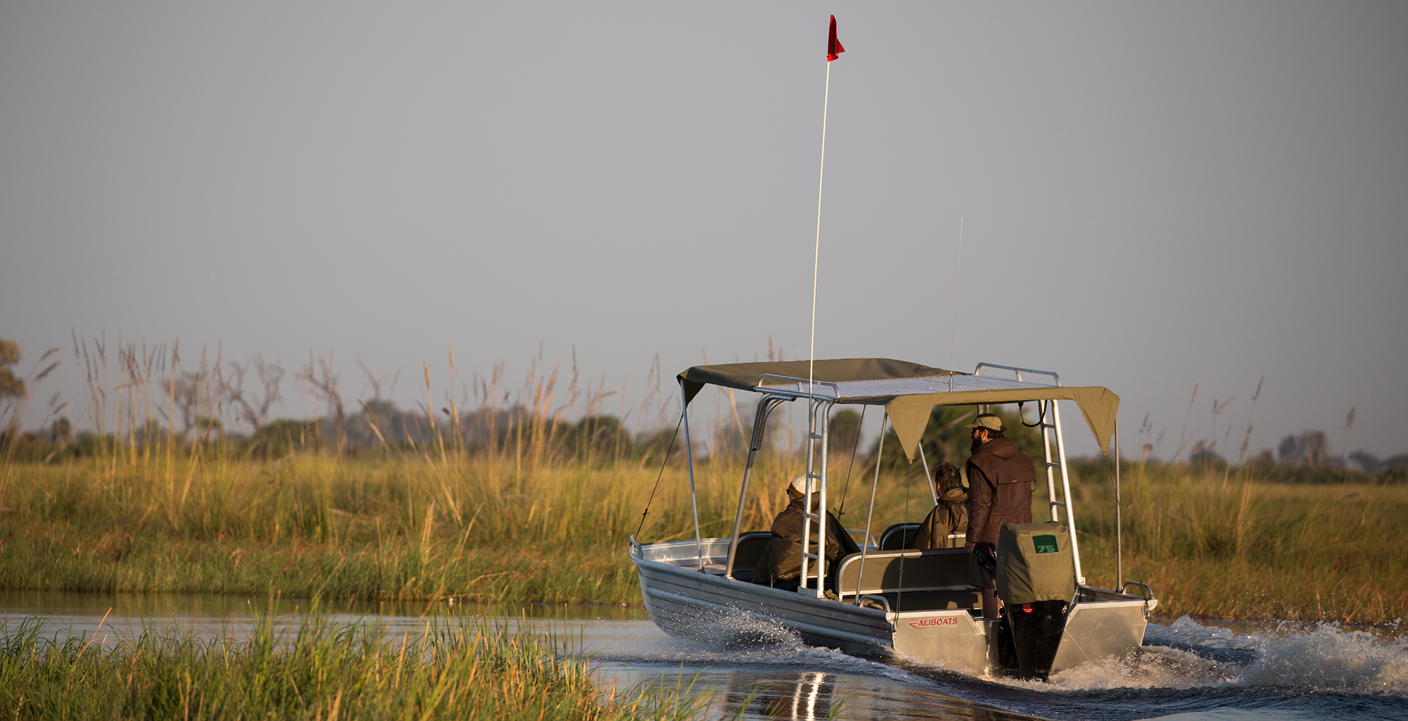 Botswana-Beagle-Expeditions-Boat