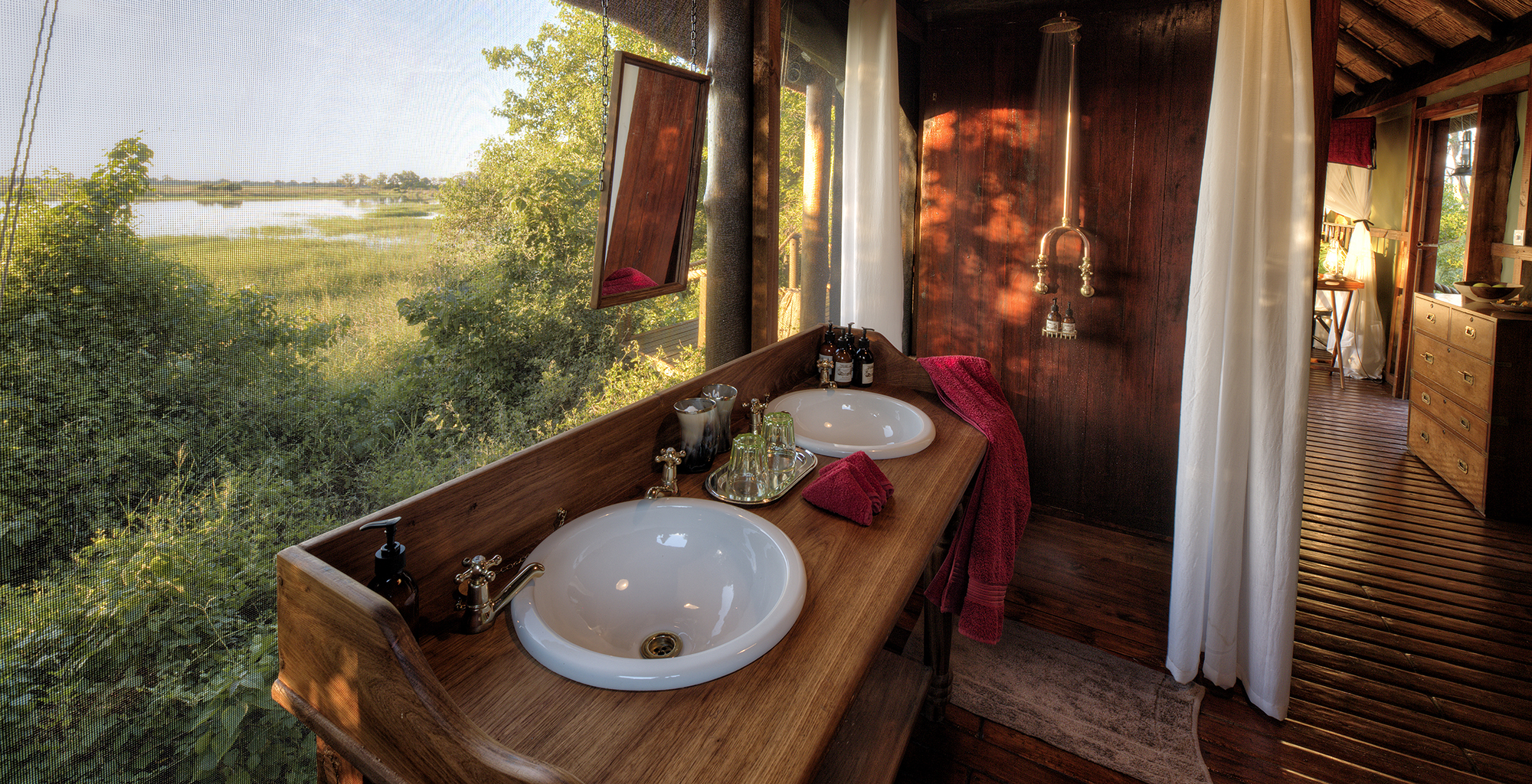 Botswana-Mapula-Lodge-Bathroom