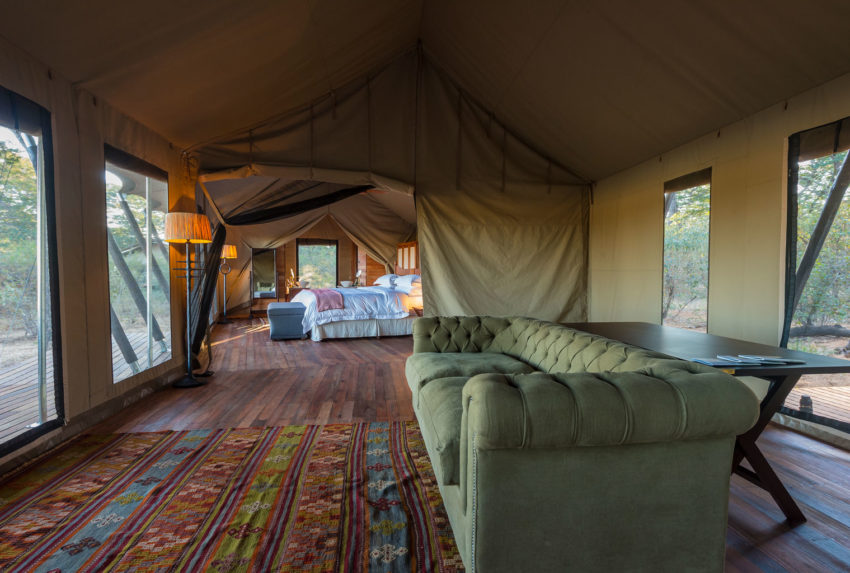 Varneys-Camp-Zimbabwe-Bedroom-Lounge