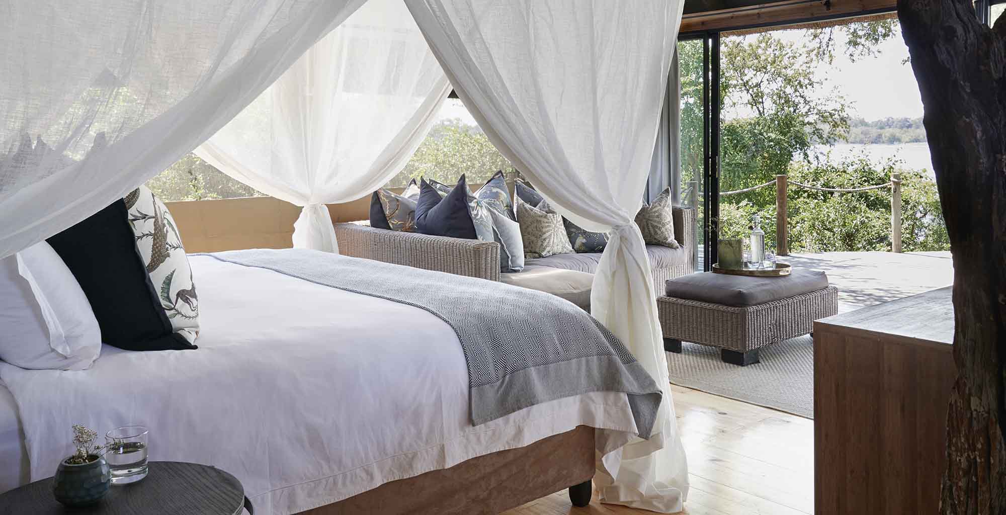Zimbabwe-Victoria-Falls-River-Lodge-Bedroom