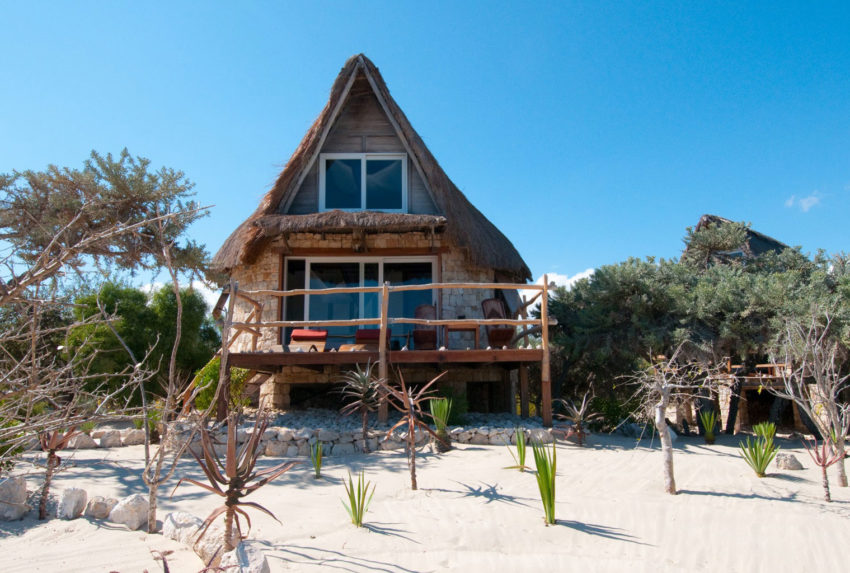 Anakao-Beach-Lodge-South-Madagascar-Bungalow