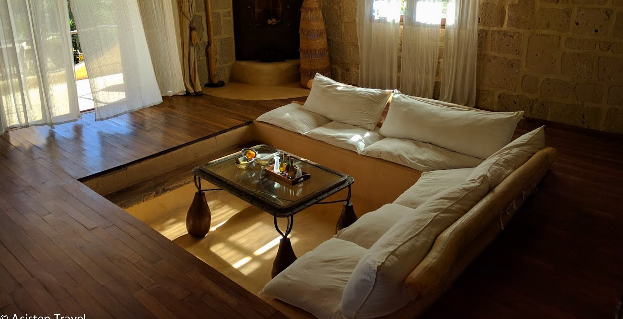 Maddagasacar-Bakuba-Lodge-Living-Room