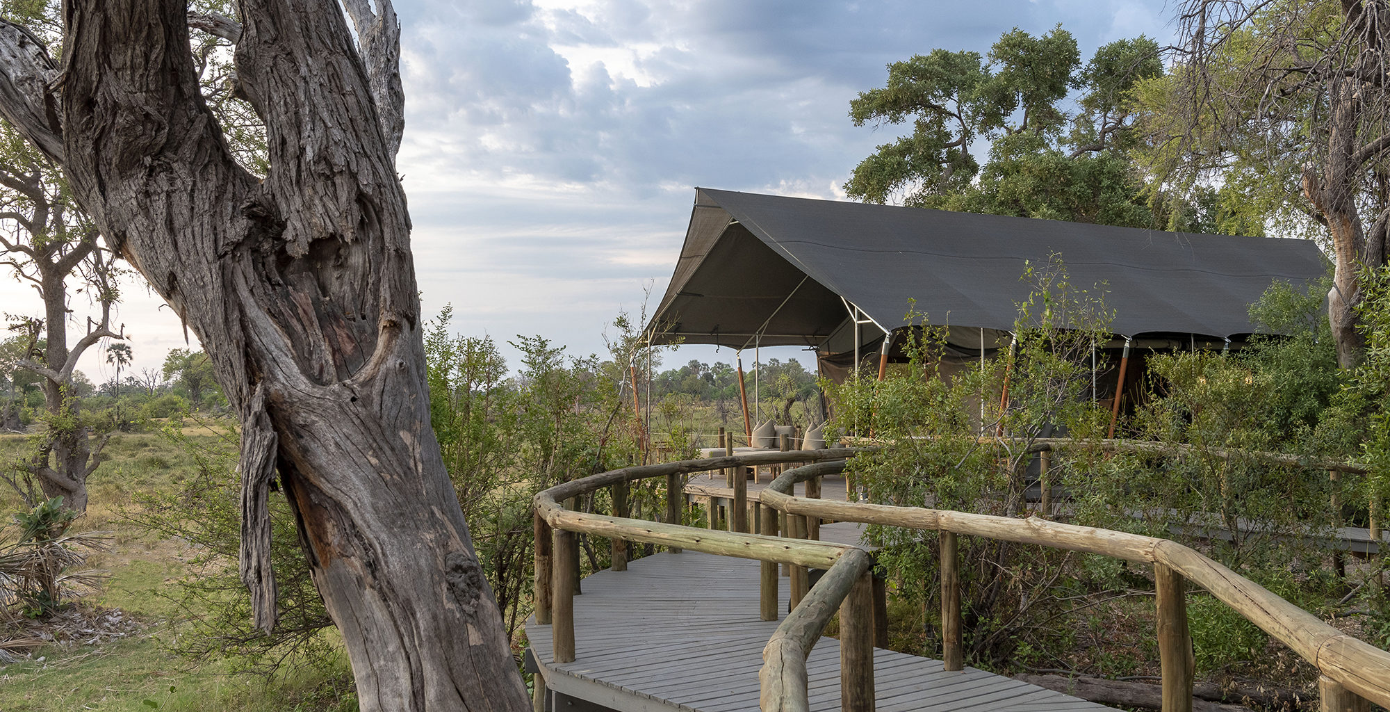 Botswana-Gomoti-Plains-Private-Camp-Entrance