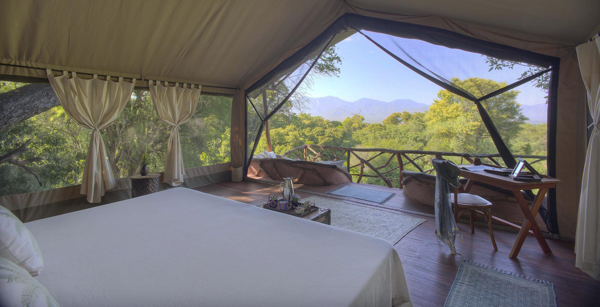 Kenya-Sarara-Treehouses-Bedroom-View